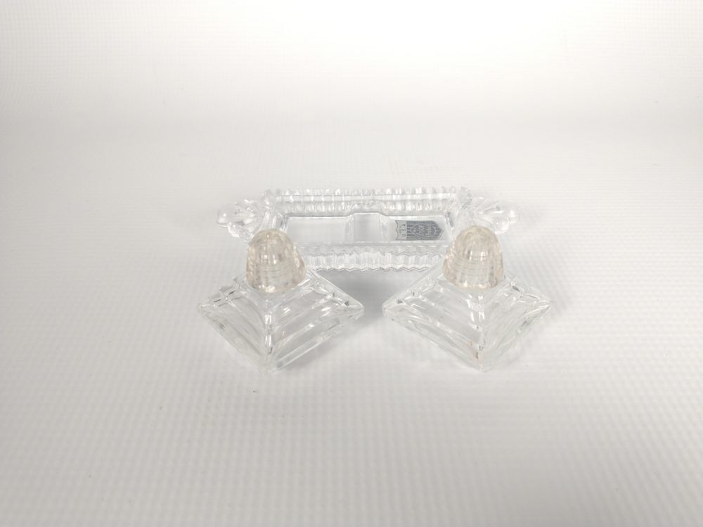 Details about   Vintage Irice Art Deco Pyramid Salt and Pepper Shakers Clear Manhattan 